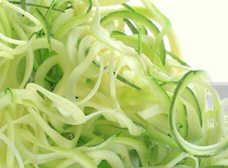 Spiral Zucchini With Fresh Tomato Basil Sauce Pams Daily Dish