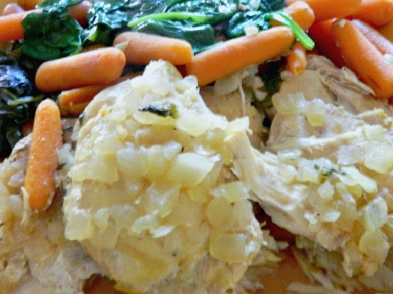 Slow Cooker Chicken with Baby Spinach and Carrots