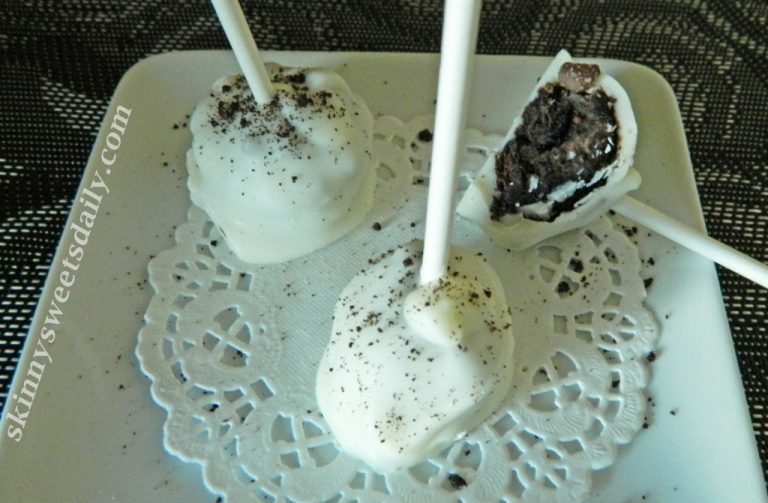 White Chocolate Covered Oreo Pops
