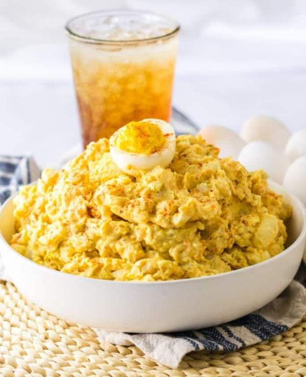 Roundup Image for Salad Recipes