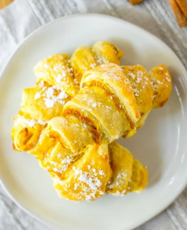 Roundup Image for Crescent Roll Recipes 