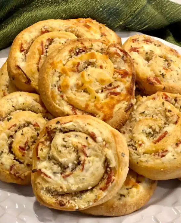 Roundup Image for Crescent Roll Recipes 
