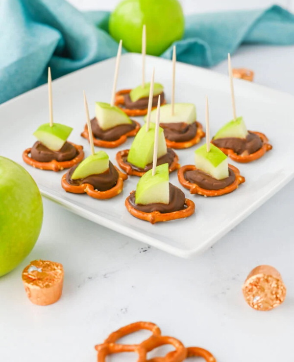 Roundup Image for Apple Recipes 