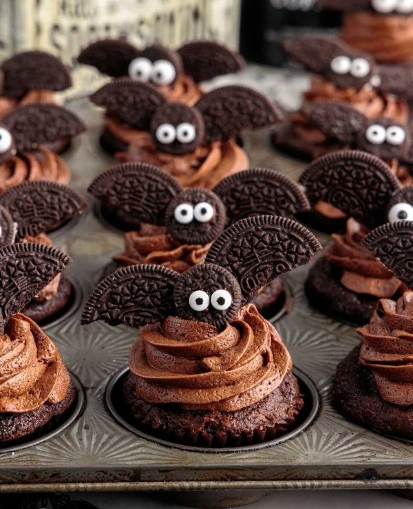 Roundup Image for Halloween Cupcake Recipes 