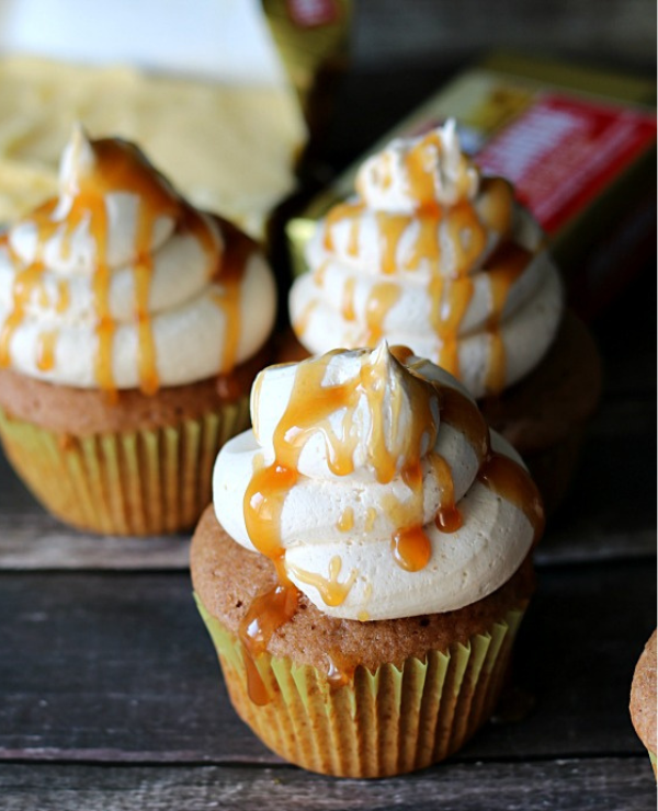 Roundup Image for Thanksgiving Cupcake Recipes
