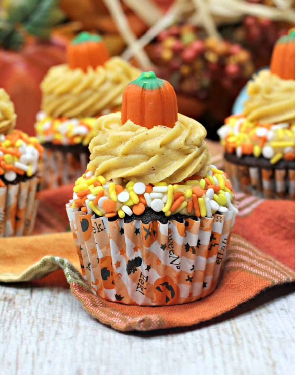 Roundup Image for Thanksgiving Cupcake Recipes
