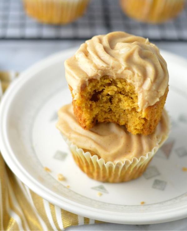 Roundup Image for Thanksgiving Cupcake Recipes
