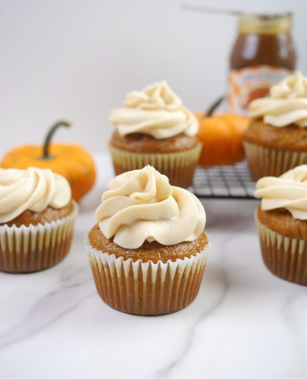 Roundup Image for Thanksgiving Cupcake Recipes
