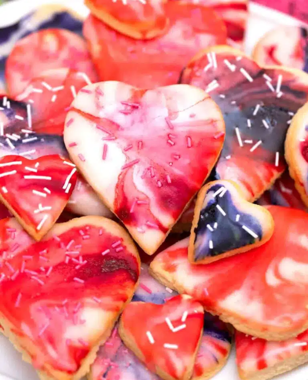 Roundup Image for Cute Valentine Cookies