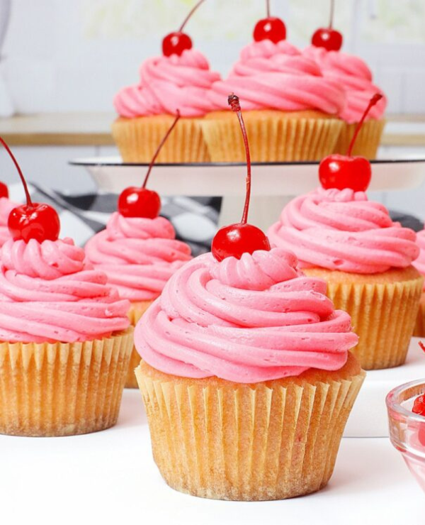 Roundup Image for Valentine Dessert Recipes