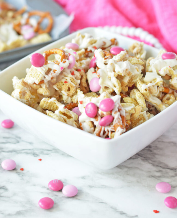 Roundup Image for No-Bake Valentine Treats