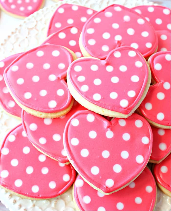 Roundup Image for Cute Valentine Cookies