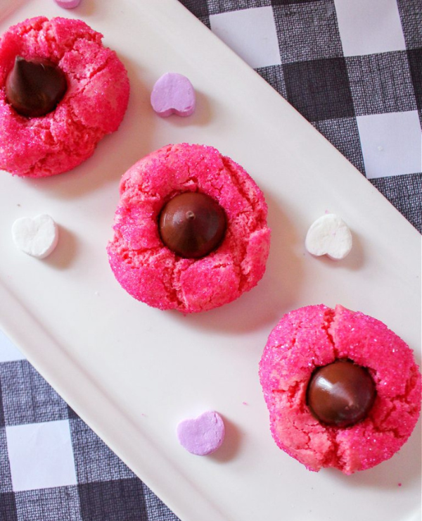 Roundup Image for Cute Valentine Cookies