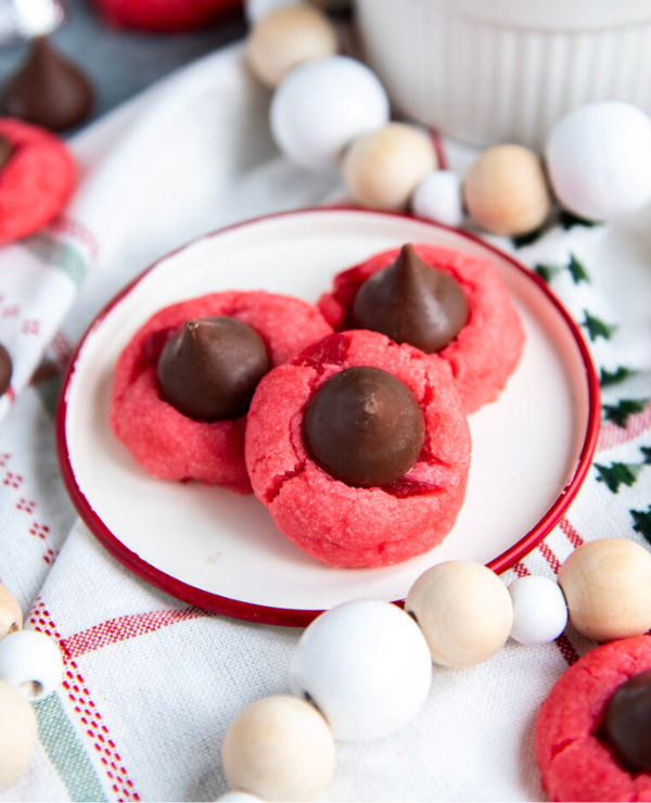 Roundup Image for Cute Valentine Cookies