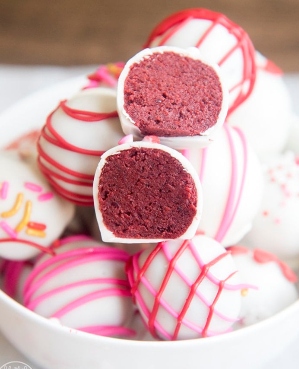 Roundup Image for Valentine Dessert Recipes