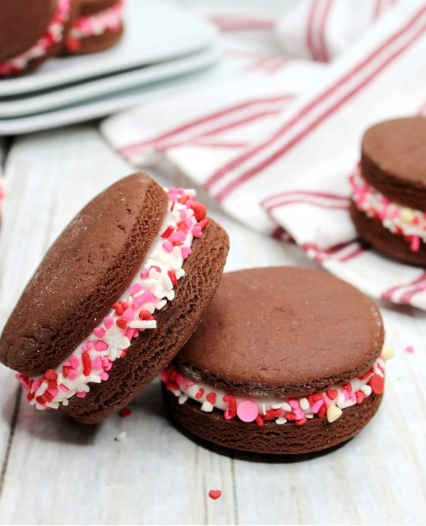 Roundup Image for Valentine Dessert Recipes