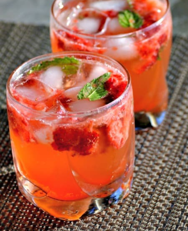 Roundup image for Refreshing Drinks for Spring and Summer